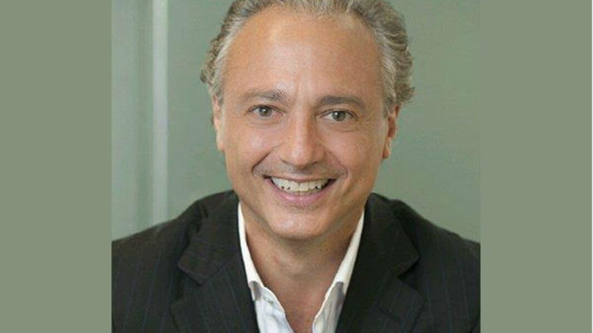 وعُيّن الأمريكي الخبير في تطوير وتشغيل الفنادق 5 نجوم والمنتجعات، نيكولاس نيبلز، رئيسًا تنفيذيًا لـ"ريفيرا الشرق الأوسط".