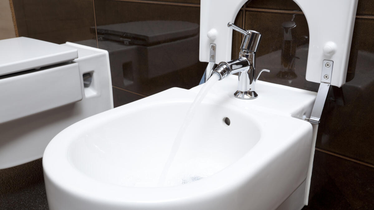 Religious mentors had their disagreements on the use of “shattaf,” or bidet, after using the restroom. Some said it’s OK to use it while others said water going into your anus would break your fast. (Shutterstock)