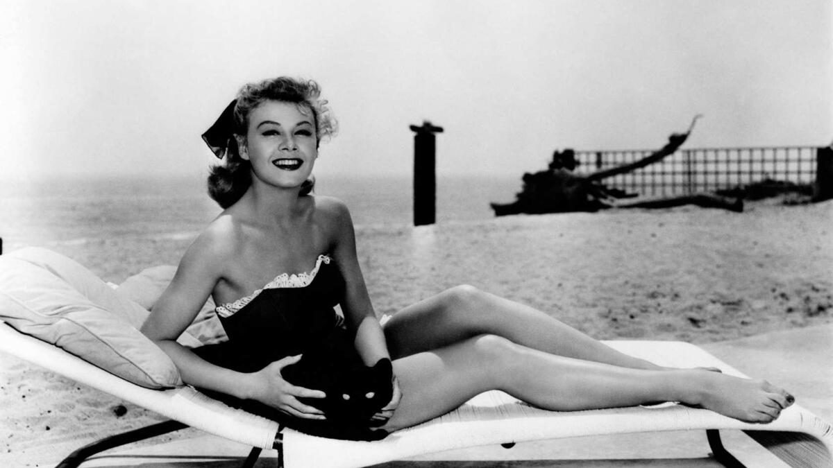 مزاعم عن علاقة الملك الراحل الحسين بن طلال بالممثلة السينمائية سوزان كيبوت عام 1959