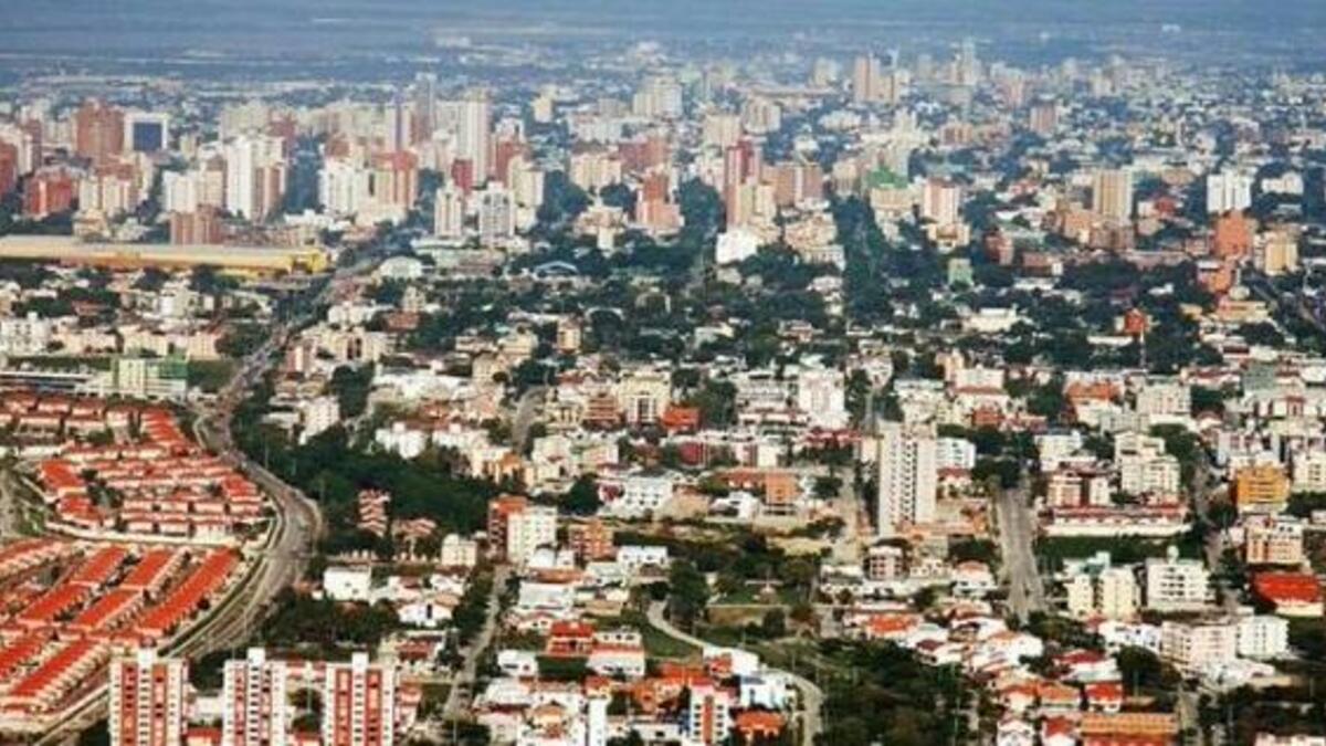 BARANQUILLA، كولومبيا: السوريين والفلسطينيين واللبنانيين بدأوا  بالهجرة إلى كولومبيا في 1880 تقريباً، وكان يطلق عليها الاسم الإسباني "Turcos" نسبة إلى إلى الإمبراطورية العثمانية التركية. برانكويلا هي مسقط رأس شاكيرا.