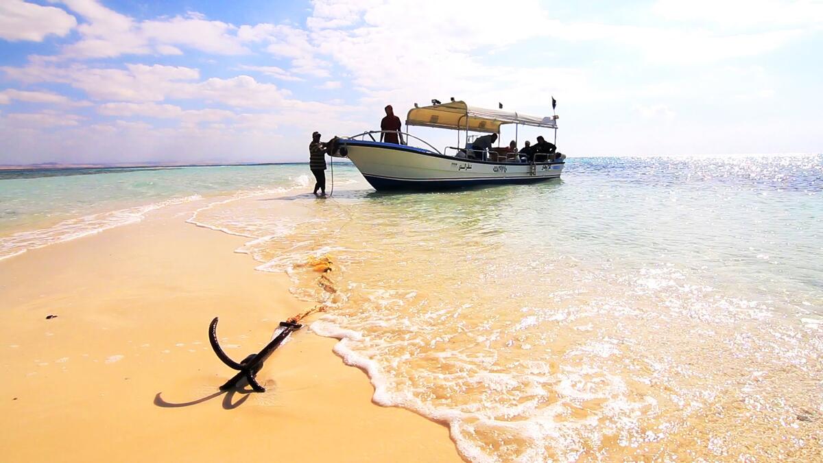 يتميز الموقع بالهواء النقي، واحتوائه على أكثر من 50 جزيرة، ممتدة على ساحل يتجاوز طوله 200 كم،  ويعد واحدًا من أفضل مواقع الغوص في العالم، إن لم يكن الأفضل، ناهيك عن الرمال الناعمة البيضاء والمياه الدافئة، إلى البراكين الخاملة .