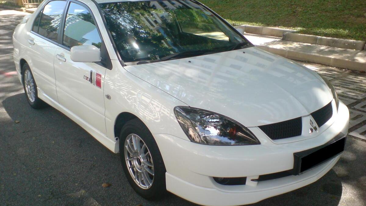 مصر: ميتسوبيشي (لانسر) أصبحت القصة اليومية لشوارع مصر بكل محافظاته. سيارة “نصر 128″ التي كانت تجمع في مصر بإمتياز من شركة فيات الإيطالية، هي الأكثر شعبية في وقت بعيد، لكن “لانسر” حاليا هي الأولى مع منافسة قوية من سيارات “هيونداي” الكورية.