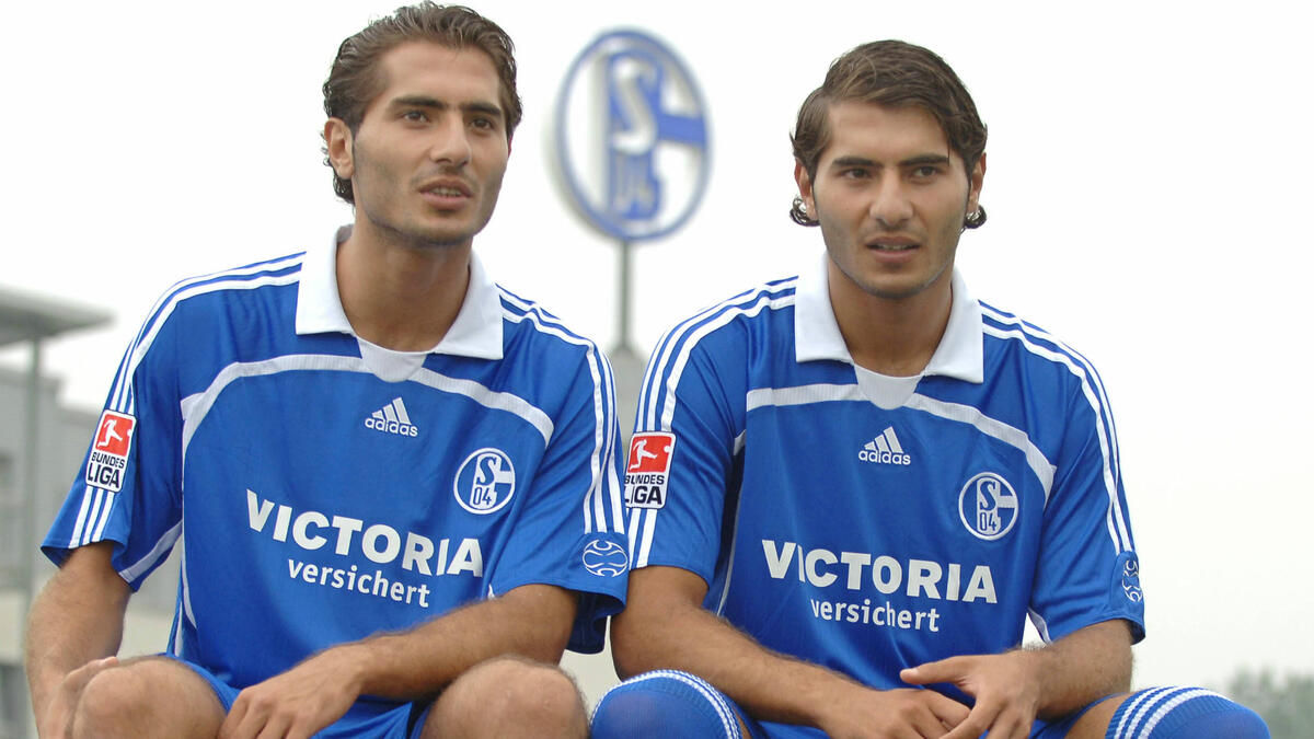 التوأم التركي حميد وخليل ألتيتوب: أمضيا معظم حياتهما الكروية في ألمانيا، إنما مع أندية مختلفة، فكان حميد مع بايرن ميونخ قبل أن ينتقل إلى ريال مدريد، فيما لعب خليل في شالكه، وخاض الموسم الماضي تجربة جديدة مع أوغسبورغ.