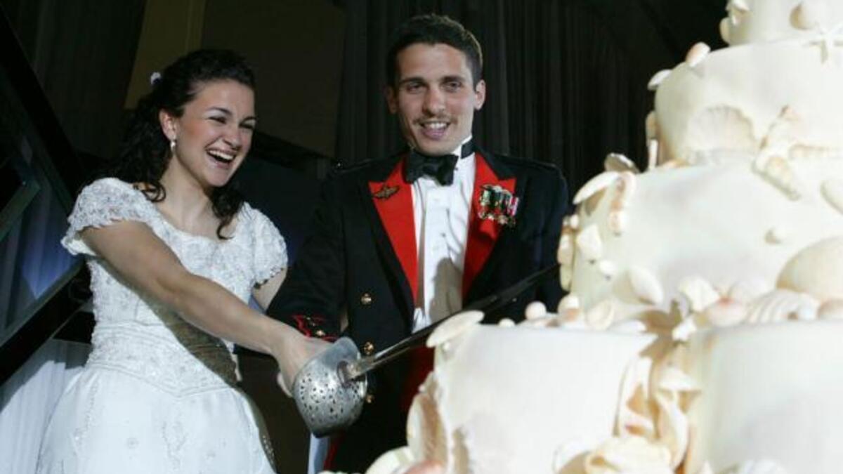 الأمير حمزة بن الحسين ولي عهد المملكة الأردنية سابقاً. هو ابن الملك الحسين من زوجته الملكة نور. التحق بأكاديمية ساندهيرست العسكرية الملكية البريطانية،حاز على سيف الشرف، وهو أرفع تقدير يتسلمه ضابط من خارج بريطانيا. وهو خريج جامعة هارفارد الأمريكية.