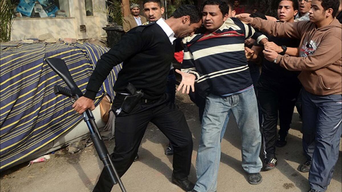 27 حالة ضرب: وقد حدثت أمام وزارة التربية والتعليم واقسام الشرطة، ويذكر أن 4 حالات منها تسببت بعاهات جسدية.