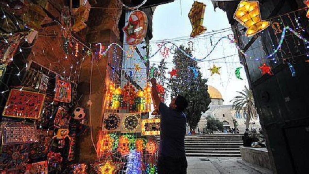 في فلسطين تصل ساعات الصيام إلى 15 ساعة، مع درجات حرارة تتراوح حول 30 درجة نهاراً.