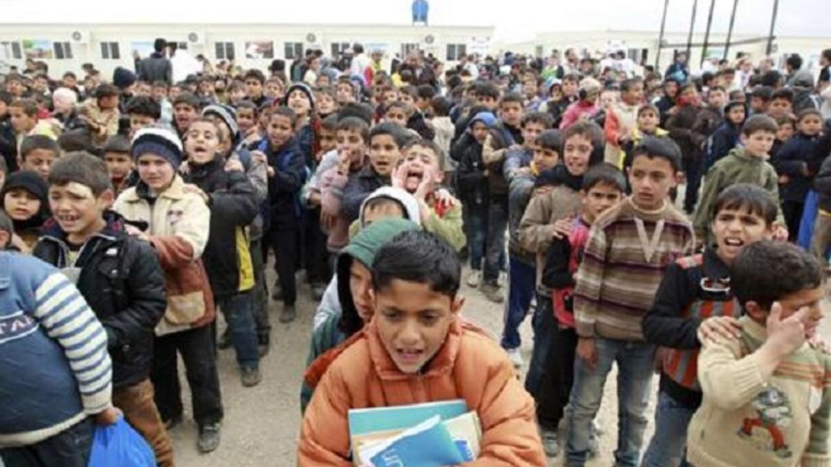 نسبة الطلاب غير الأردنيين  12% الطلبة السوريون، إضافة إلى أقرانهم في مخيمات الشمال وعددهم 26 ألفا، واستقبلت المدارس الأردنية 5 آلاف طالب عراقيّ. و في الجامعات الأردنية فبلغت نسبتهم 11%، و40 ألف طالب وافد في الجامعات الاردنية من 87 جنسية عالمية.