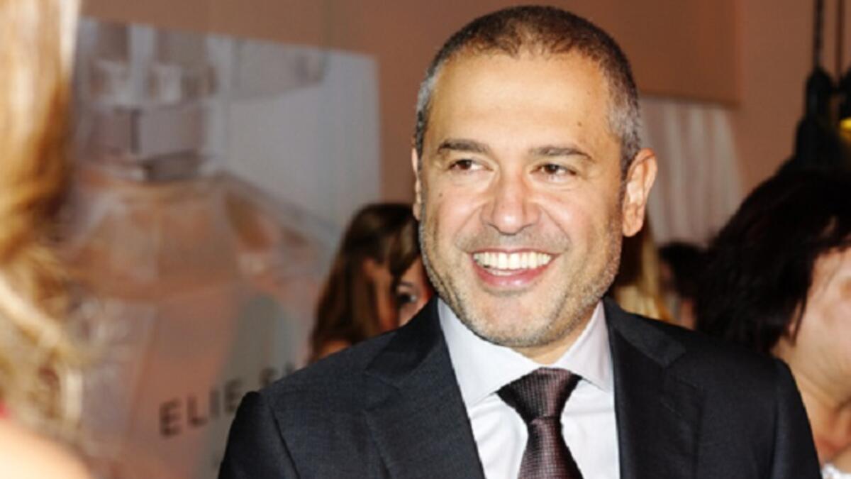 المصمم اللبناني إيلي صعب: وهو مصمم أزياء من مواليد 1964م، يصمم للكثير من نجمات هوليود وله خط للملابس الجاهزة في ميلانو ويدير إمبراطورية كبيرة من المتاجر حيث تباع تصميماته في 50 دولة في العالم، كما أنه يهتم بالعمل الأهلي.