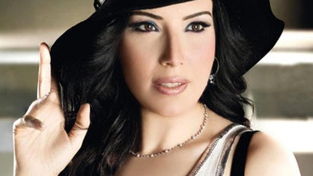 عبير صبري: خلعت حجابها في أغسطس2007 وقالت: إن شح فرص العمل في الفن والإعلام بالنسبة للمحجبة هو الذي دفعني إلى ذلك ، وأنا سأركز في إختياراتي بعد هذا القرار ، ولن أسمح بأن يستغل أحد عودتي من الحجاب في أعمال فنية غير محترمة.