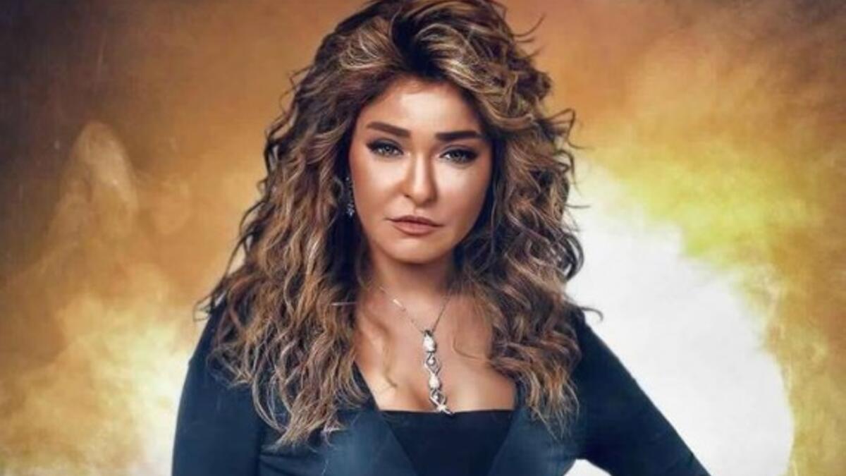 علا غانم الممثلة المصرية ولدت في 26 نوفمبر وقدمت خلال مسيرتها الفنية مجموعة هامة من الأفلام والمسلسلات ومن أهمها: ( الزوجة الثانية، سلسال الدم، زيزينيا، شاع عبد العزيز، حواري بوخاريست، مزاج الخير، السبع بنات، الزوجة الرابعة، أوان الورد).