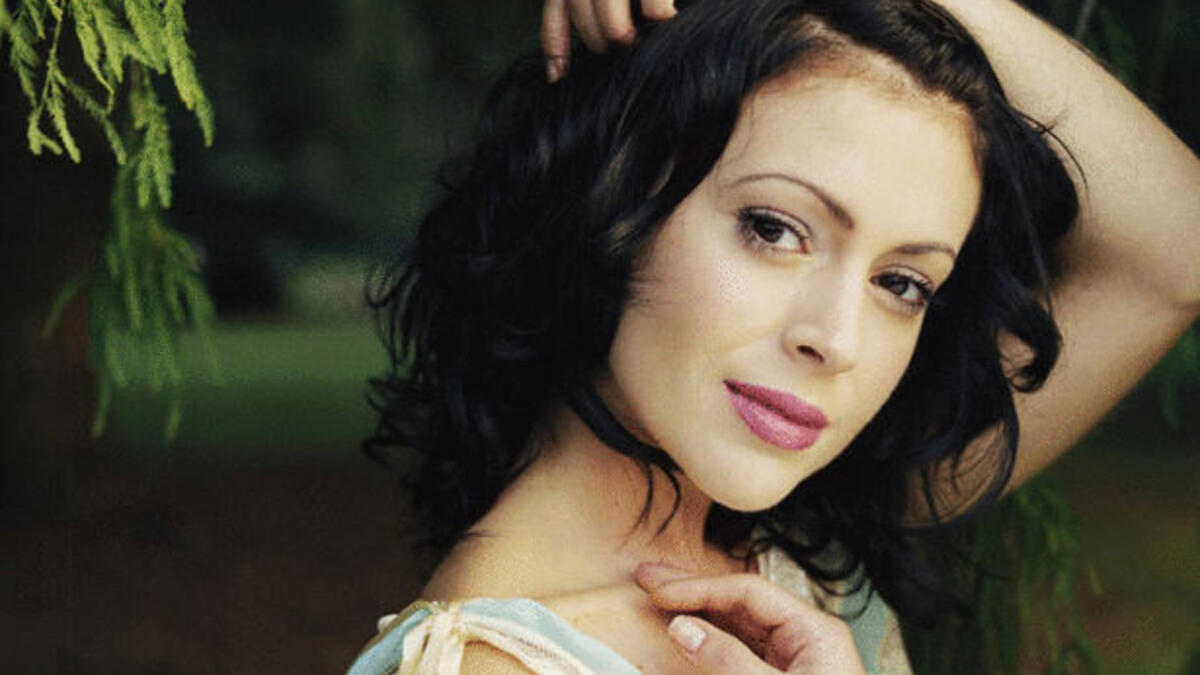 وكتبت الممثلة إليسا ميلانو: " If you’ve been sexually harassed or assaulted write ‘me too’ as a reply to this tweet"