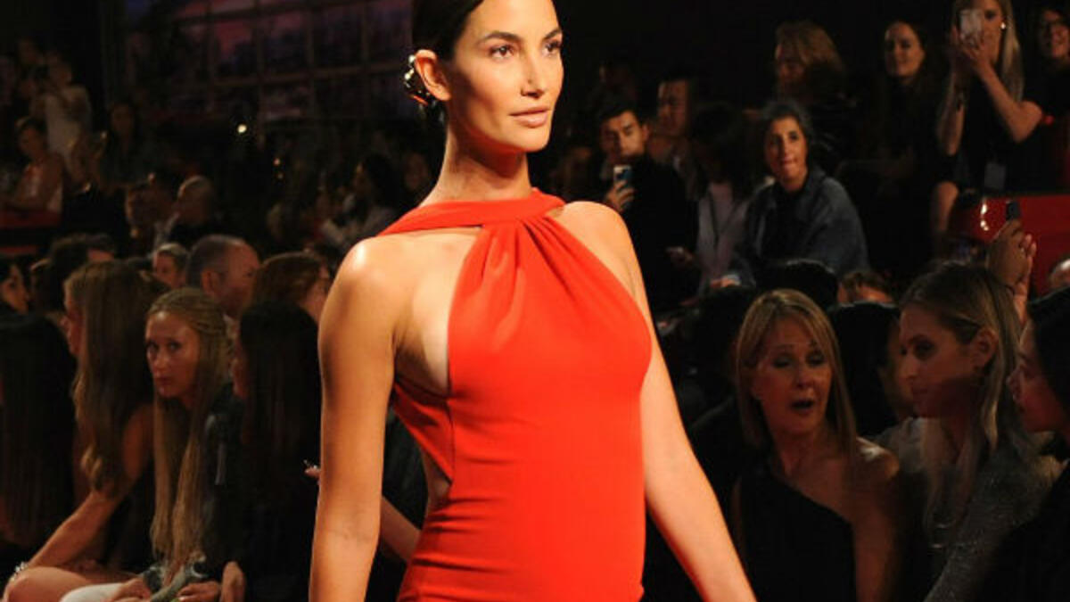 بعد مرور 8 سنوات على زواجهما، قررت عارضة الأزياء الأمريكية "ليلي ألدريدج" وزوجها "كينغز أوف ليون" أخذ زمام الأمور ومنح ابنتهما البالغة من العمر 6 سنوات شقيق جديد.