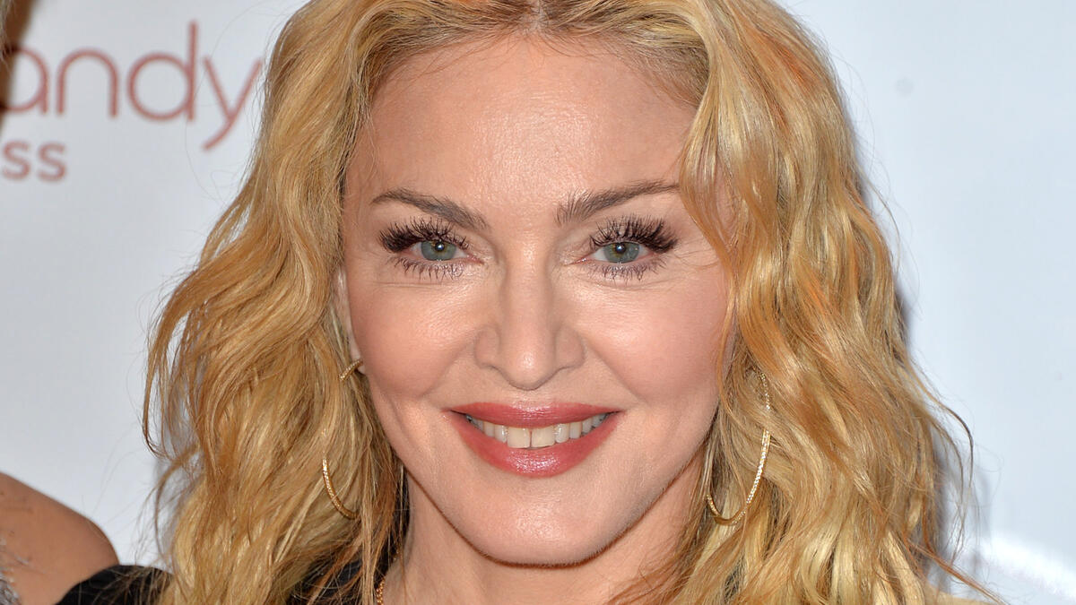 "مادونا"
تعرضت للضرب المبرح على يد زوجها السابق شين بين حتى أنها أبلغت عنه السلطات ورفعت قضية ضده.