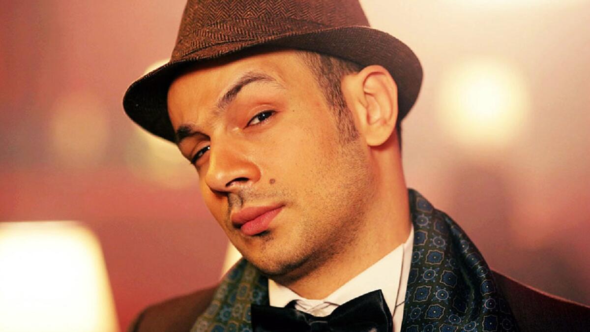 محمد عطيه الفائز بالموسم الأول دخل عالم الغناء والتمثيل ولم يستطع ترك اي بصمة، الا انه وجد الحل أخيرا عن طريق السياسة، وفي يوم وليلة تحول عطية من فنان لناشط سياسي على مواقع التواصل الاجتماعي