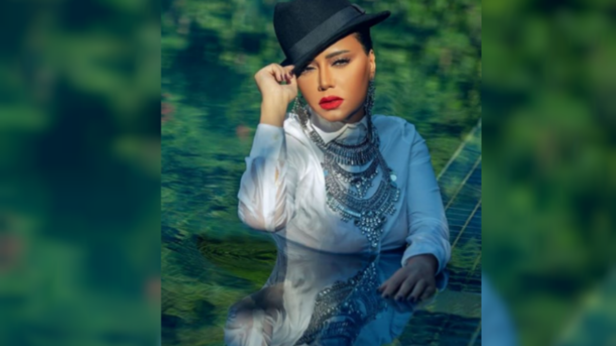 Rania did not appear wearing a swimsuit in the new photos