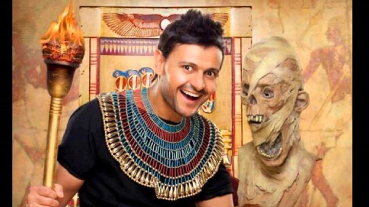 رامز عنخ آمون/ 2013: يتم خداع الضيف بأنه يزور مقبرة ساحر يدعى سيلفرو لتنشيط السياحة في مصر وعند دخول المقبرة يتم غلق بابها ويبدأ الصراع بينه وبين الخفاش والثعبان في الظلام ليخرج من التابوت مومياء ألا وهي رامز جلال.