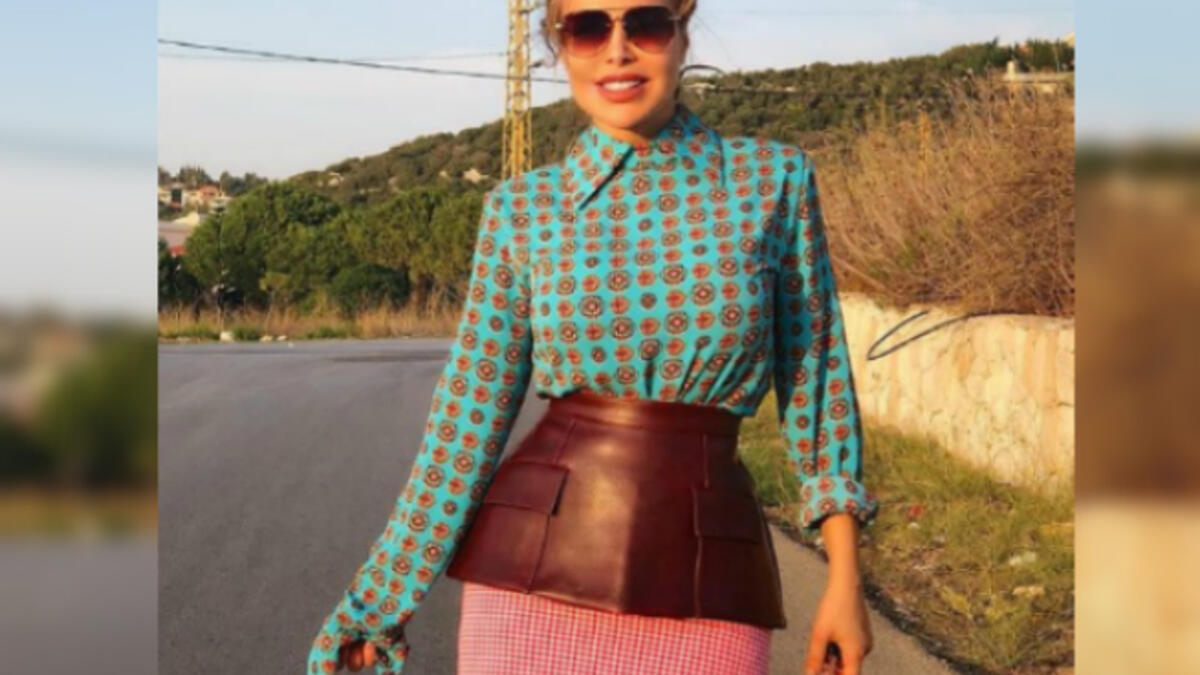 Many are considering Rula's fashion choices to be bizarre