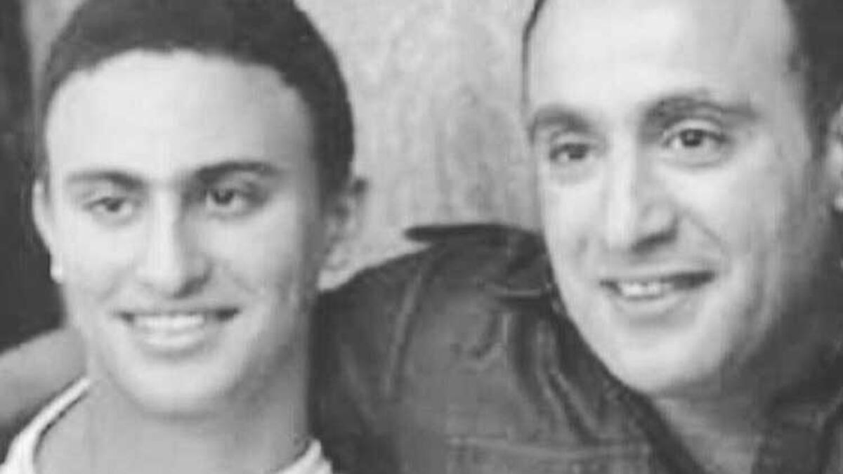 نشر الفنان أحمد السقا على انستغرام صورة له بصحبة ابنه ياسين بعد أن أصبح شابا وعلق السقا على الصورة وكتب: “مثل الأب مثل الابن! حبيبي”. وعلق عدد كبير من جمهور أحمد السقا على وجه الشبه الكبير بين السقا وابنه وأشار البعض إلى أنهم اعتقدوا أنه شقيق السقا وليس ابنه.