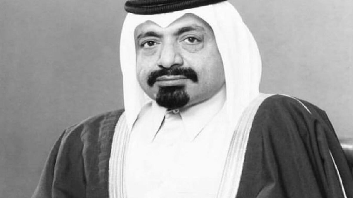 الشيخ خليفة بن حمد آل ثاني:
رحل أمير قطر الأسبق في 7 نوفمبر/تشرين الثاني، ودام حكمه حتى عام 1995، حين عزله ابنه الشيخ حمد، من منصبه أثناء قضائه عطلة في سويسرا.