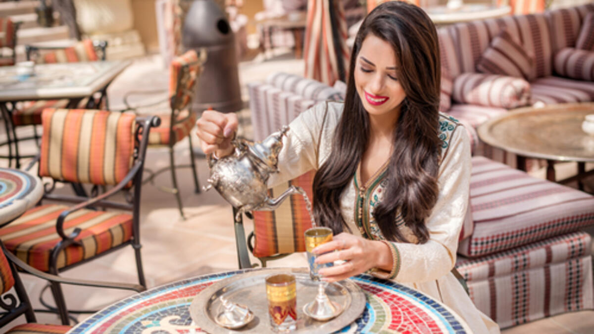 الإمارات العربية المتحدة: سواء كان الخيار دبي أو أبو ظبي فإن كل واحدة منها تقدم تجربة رمضانية خاصة بها لكن تعتبر دبي المقصد الأول للسياح في رمضان، فغالبية الفنادق ترتدي حلتها الرمضانية وبعضها يقيم المجالس التي تجعل الزائر يختبر تجربة خاصة جداً.