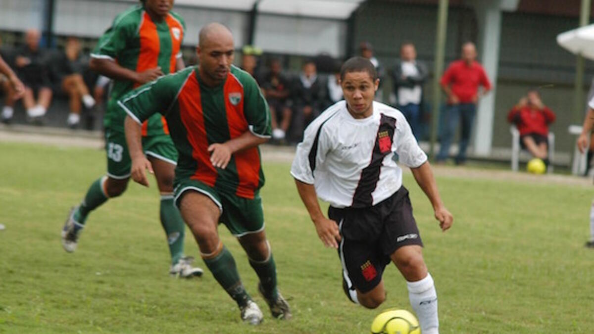 لاعب الوسط البرازيلي المهاجم مادسون فورماجيني كاريدادي (160 سم - مواليد 1986): لعب في صفوف فاسكو دا غاما ودوكو دي كايشاس وأميركا وسانتوس وأتلتيكو بارانانينسي والخور القطري.