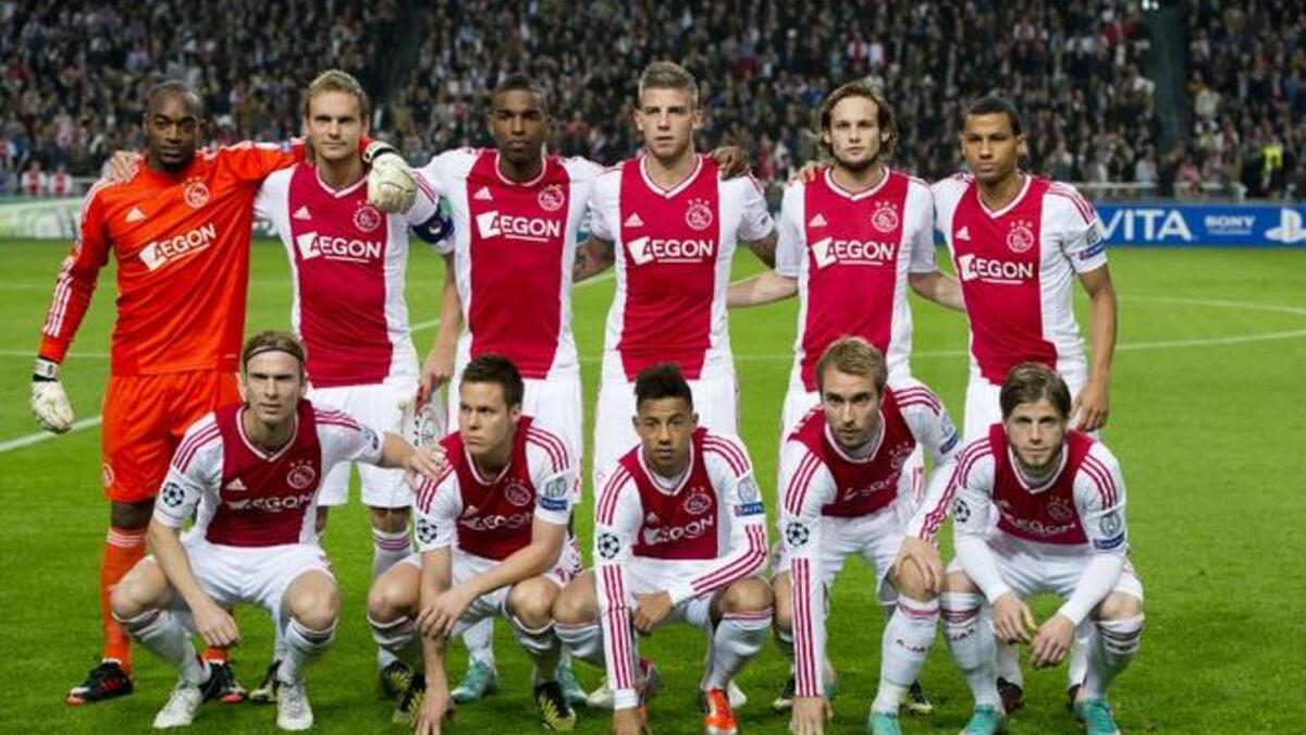 أياكس الهولندي بـ 10 ألقاب.