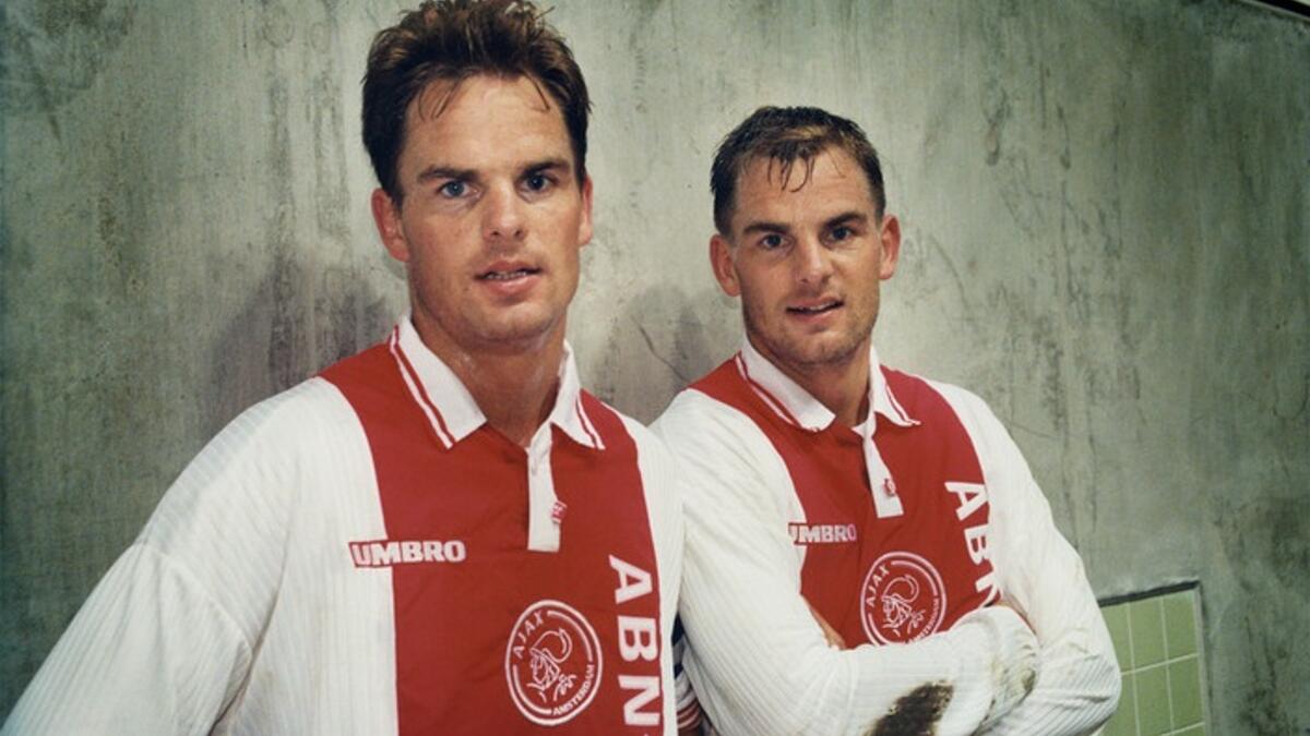 الشقيقان الهولنديان فرانك ورونالدو دي بور: لغبا سوياً في صفوف أياكس امستردام وبرشلونة وغلاسكو رينجرز