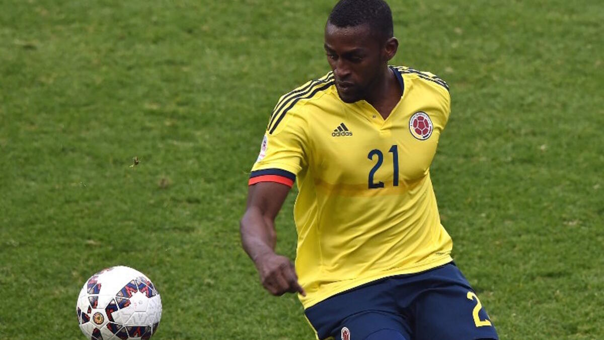 المهاجم الكولومبي جاكسون مارتينيز (29 عاماً): انتقل من أتلتيكو مدريد إلى غوانغجو إيفرغراندي مقابل 42 مليون يورو