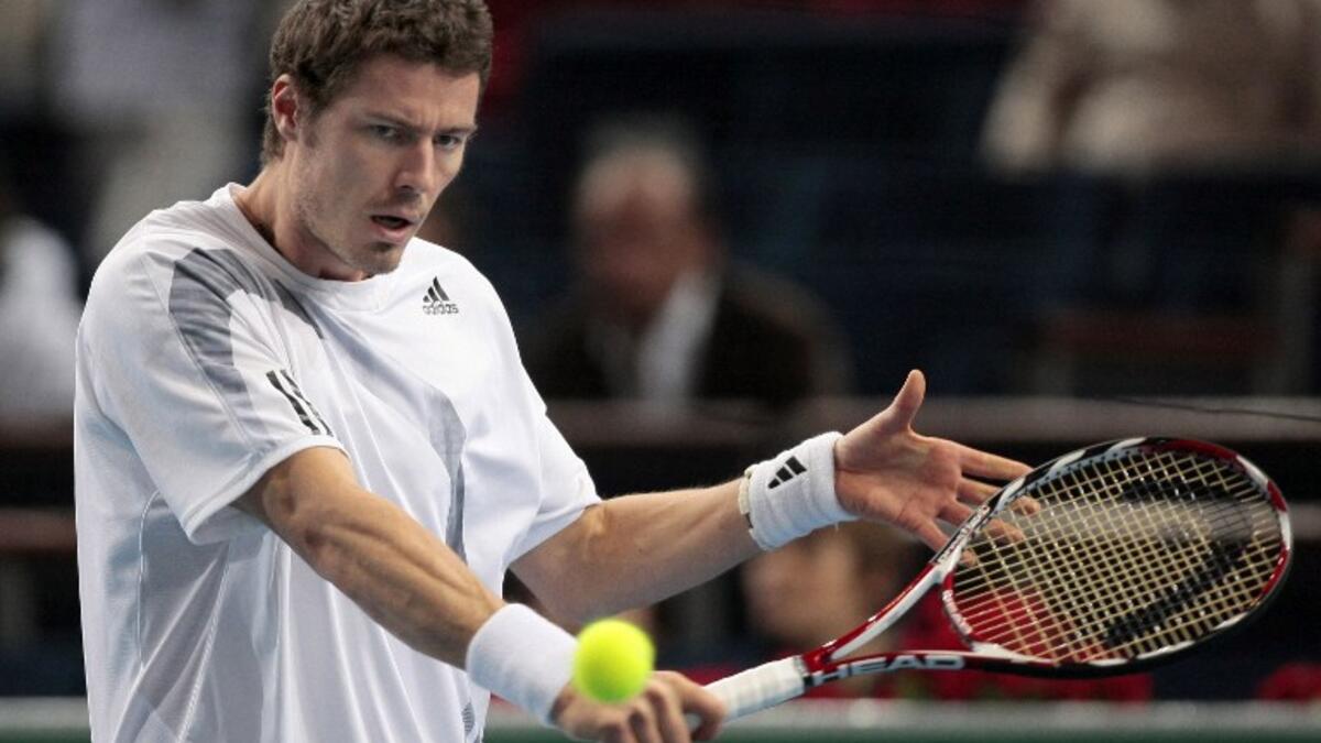 10- لاعب التنس الروسي مارات سافين (مواليد 1980): احترف خلال الفترة ما بين 1997 و2009، فاز بلقبي غراند سلام، كما احتل صدارة ترتيب لاعبي كرة المضرب، اشتهر بطباعه الحادة.