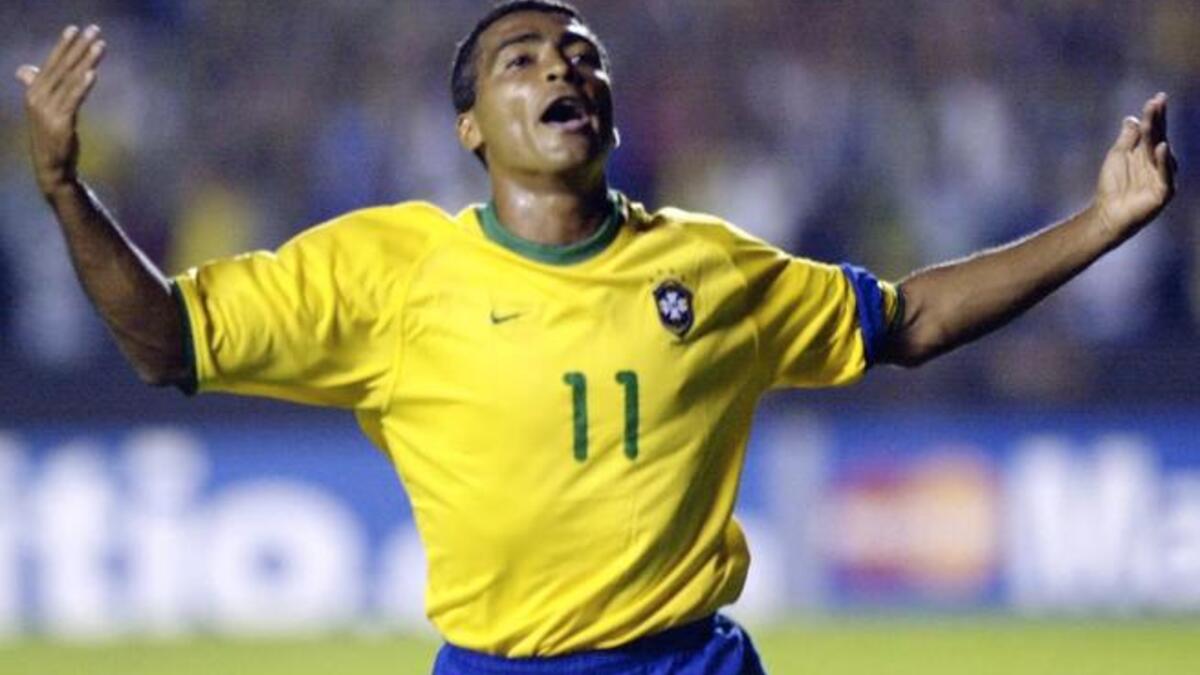 البرازيلي روماريو: احترف في صفوف السد القطري عام 2003 لمدة 3 أشهر.