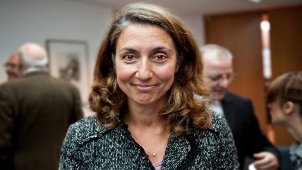 التركية أيدن أوغوز وهيمن اب تركي هاجر من أجل العمل في ألمانيا. عينت لوزارة الهجرة والإسكان في ألمانيا عام 2013، وهي عضو في الحزب الديمقراطي الاجتماعي الألماني وعينت ايضا مساعدة لرئيس الحزب ، وفي ديسمبر عام 2011 تولت أيضا منصب نائب الرئيس.