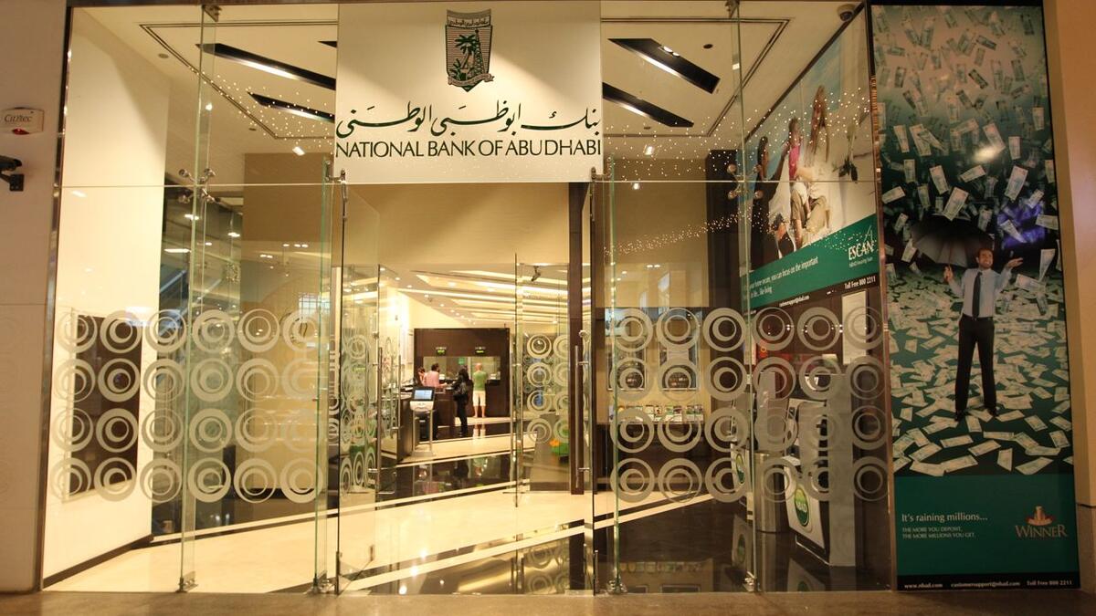 جاء بنك أبو ظبي الوطني NBAD بالمركز الثامن، بـ إجمالي إيرادات بلغت 3.1 مليار دولار، وأصول بقيمة 81.8 مليار دولار، بينما بلغت القيمة السوقية لها 12.4 مليار دولار، وذلك بنهاية العام المالي المُنقضي 2012م.