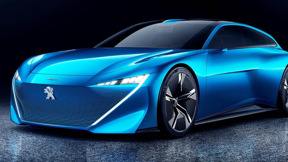 تقدم سيارة "بيجو إنستينكت" الاختبارية، أحدث التقنيات الذكية الذاتية مع إمكانية التحكم بها عبر شاشة عرض التي تجعل القيادة أكثر سهولة، كما أنها مزودة بنظام اتصالات من سامسونغ.