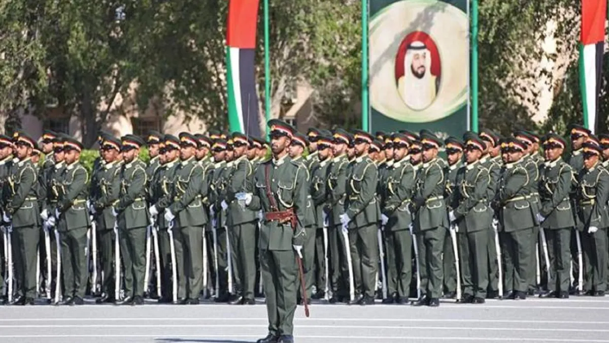 الجيش الإماراتي:  احتل الجيش الإماراتي المركز السادس في قائمة أقوى جيوش الوطن العربي، حيث يصل تعداده 65 ألف مقاتل يصلح لأداء الخدمة به 3 ملايين شخص، ولا يوجد به تعداد احتياطي.