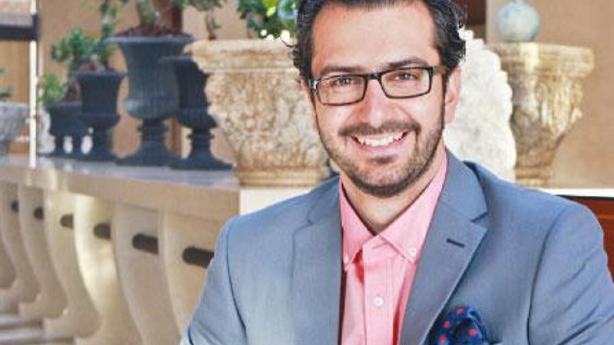 الإعلامي  الاردني فؤاد الكرشة كان طموحه خوض العمل الإعلامي في مجال الإذاعة والتلفزيون، اقتصر عمله على تقديم النشرة الجوية في التلفزيون الأردني.وانتقل الى قناة رؤيا الاردنية ليقدم البرنامج الذي يبث  حالياً برنامج"دنيا يا دنيا".