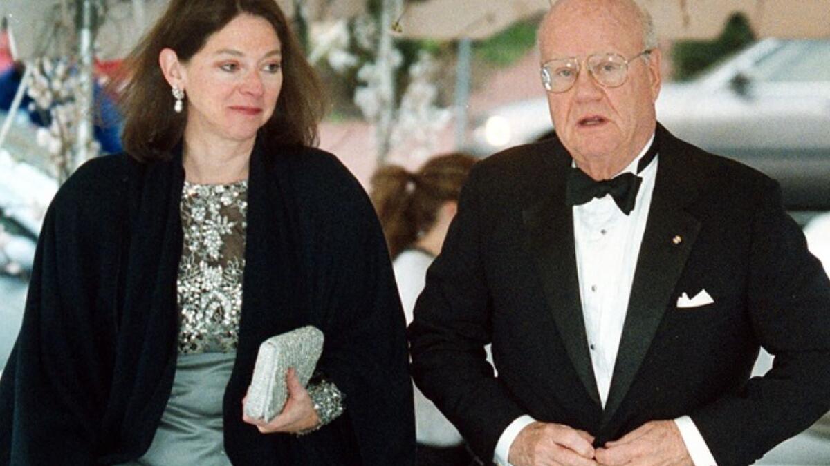 "عائلة مارس: 80 مليار دولار" أسسها فرانكلين مارس شركة "مارس" للحلويات، وفي عام 1988 كانت أغنى عائلة في أمريكا، بحسب مجلة "فوربشون" الأمريكية. وتنتج أنواع مشهورة من الحلوى والشوكولاتة مثل: "سنيكرز" و"مارس" و"أم آند أم".