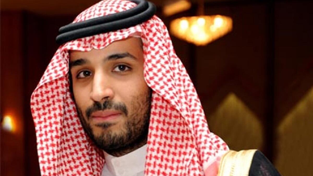 وكان من ضمن العشرة الأوائل على مستوى المملكة في نتائج الثانوية العامة، وهو حاصل على درجة البكالوريوس في القانون من جامعة الملك سعود ونال الترتيب الثاني في دفعته، بحسب موقع مؤسسة "مسك" الخيرية التي أسسها.