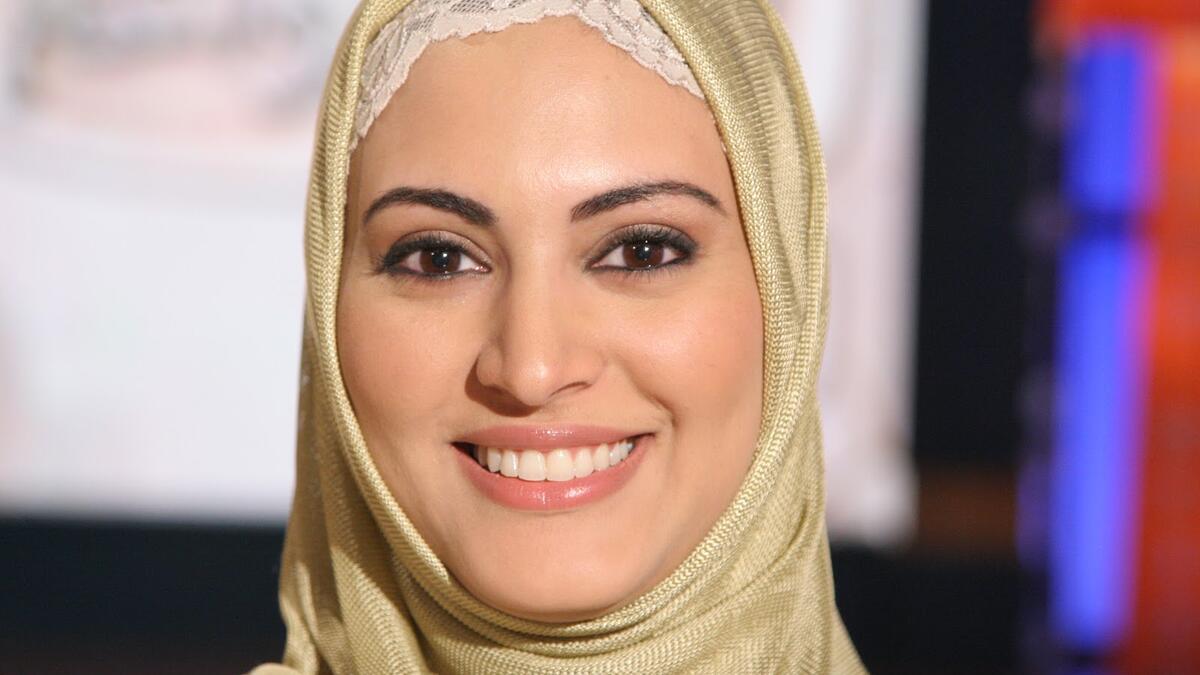 منى عبد الحميد أبو سليمان إعلامية سعودية. وهي أول مذيعة سعودية تظهر على الفضائيات العربية من خلال شاشة ام بي سي كمقدمة في برنامج كلام نواعم, وإختارت سفيرة للنوايا الحسنة للأمم المتحدة في السعودية. حاصلة على شهادة الدكتوراة في الأدب الإنجليزي.