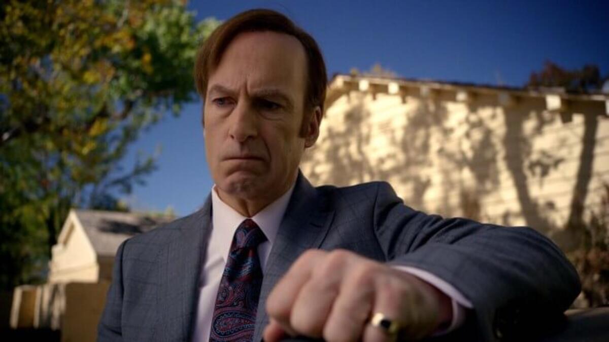 Better Call Saul – الجزء الرابع: الجزء الثالث من المسلسل حمل مفاجأة كبيرة، ما يعني أن الكثير من الأحداث سيتم التطرق إليها في الجزء الرابع الذي يُتوقَّع إصداره في صيف عام 2018.