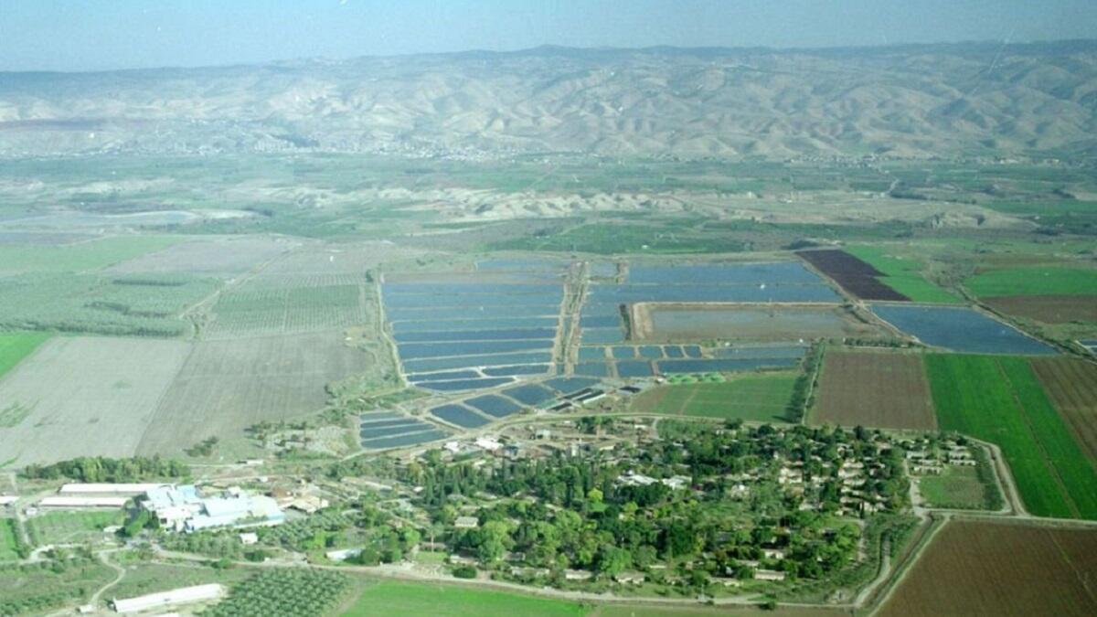 منطقة تيراتز  في فلسطين - 53.9 درجة مئوية.