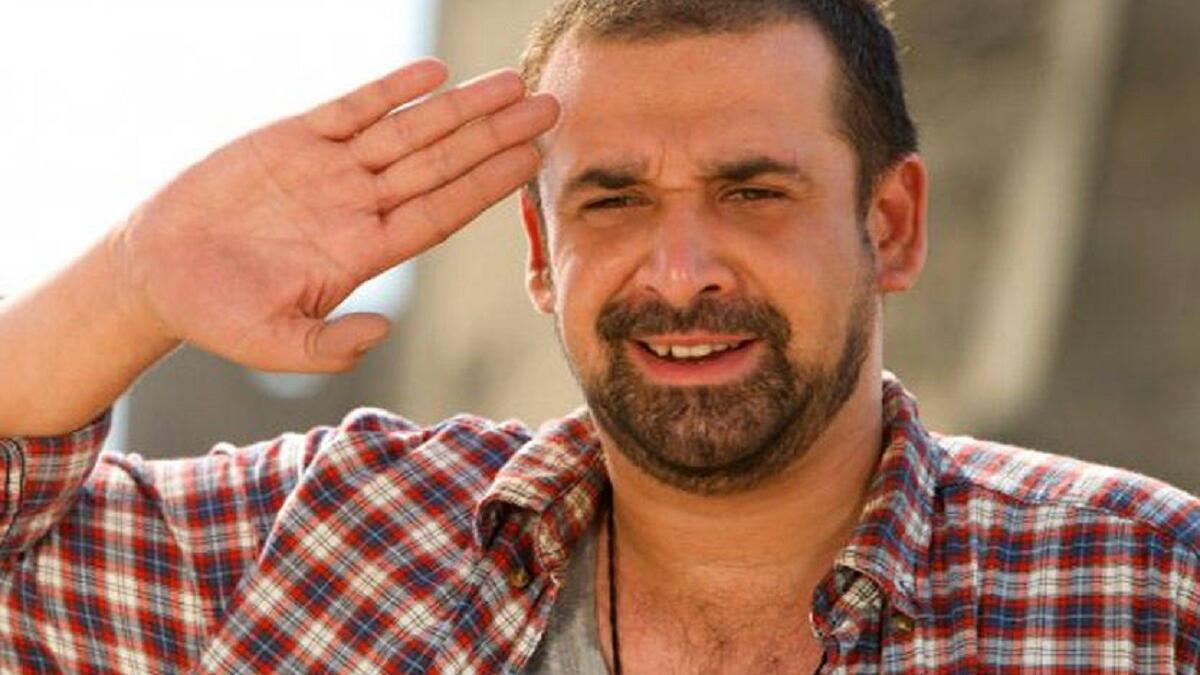 كتب كريم عبد العزيز: "أتمني أن يكون قرار فرنسا إللى هيطلع مبنى على إيمان وتصديق لما قلناه أن الإرهاب سيصل إليكم وليس ضد الشعب العربي وخلاص، لمجرد إرضاء شعوبهم".