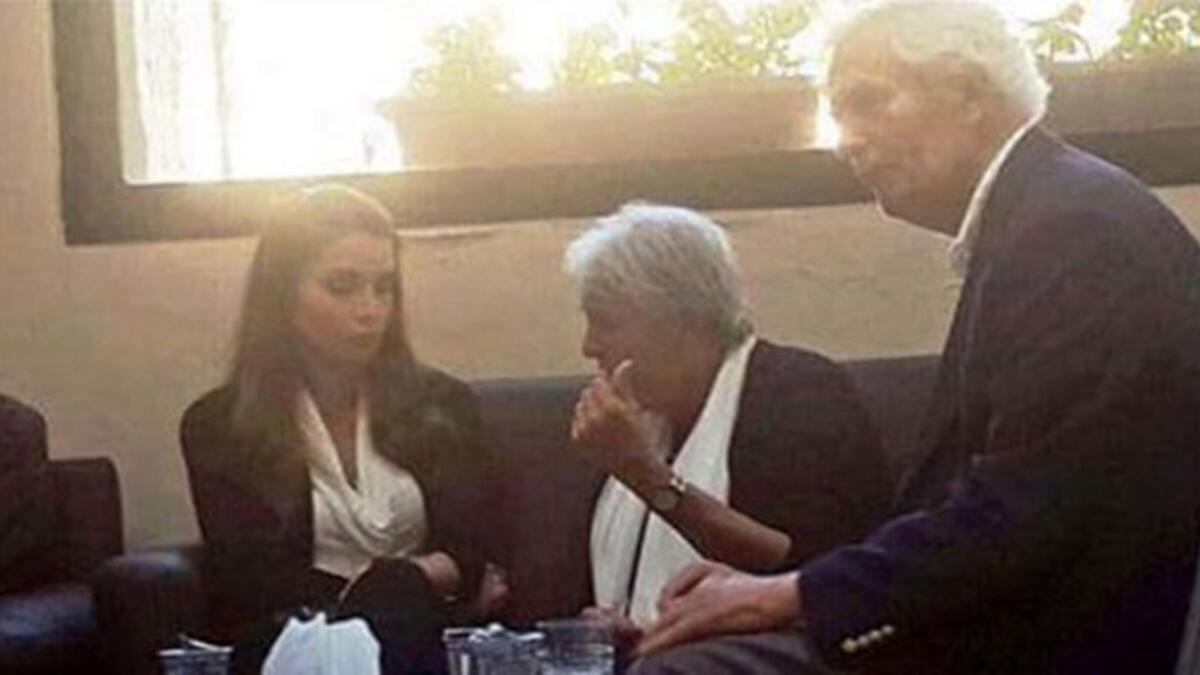 ظهرت العائلة المالكة في الحادثتين فالملكة رانية العبدالله قامت بتأدية واجب العزاء لعائلة الشقيقتان السلطي.