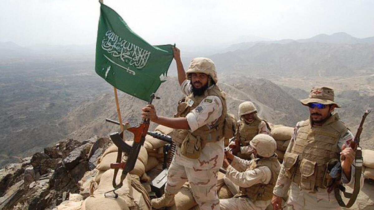 الجيش السعودي:  احتل الجيش السعودي المركز الثالث في قائمة أقوى جيوش الوطن العربي، حيث يصل تعداده 233 ألف مقاتل يصلح لأداء الخدمة به 13 مليون شخص، وتعداد الاحتياطي به 25 ألف مقاتل.