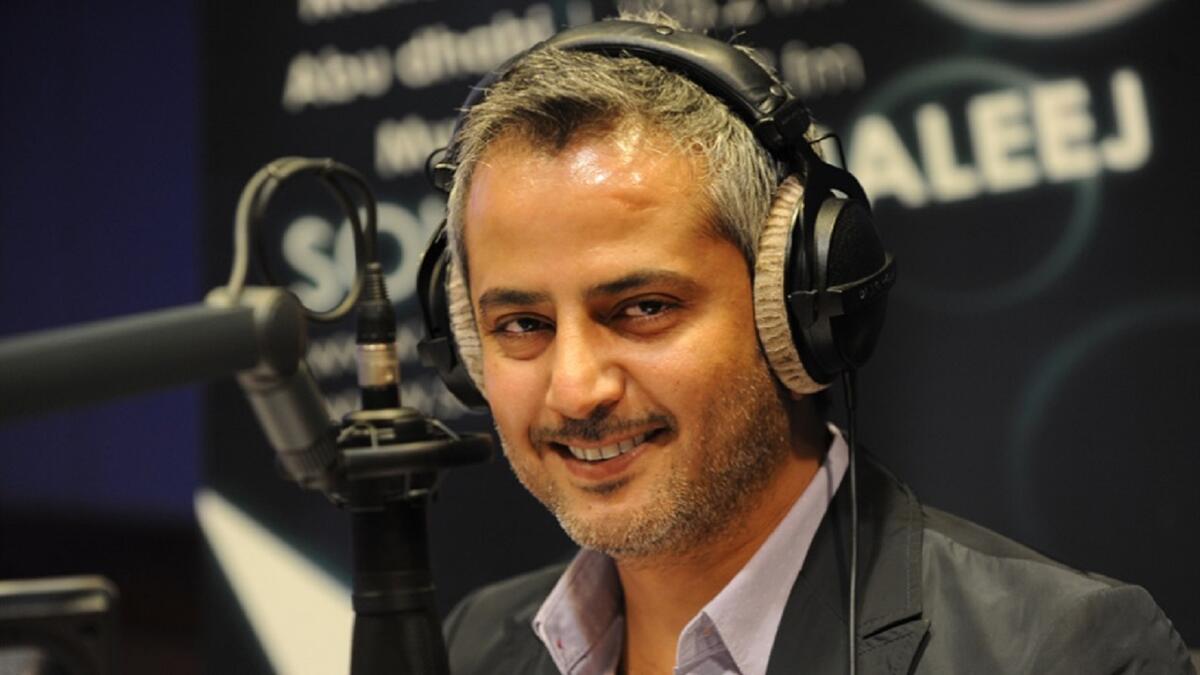 الإعلامي سعود الدوسري توفي في 8 أغسطس 2015 وهو إعلامي سعودي من مواليد 24 سبتمبر 1968. شارك في تقديم العديد من البرامج التلفزيونية منها: نقطة تحول و تستاهل و حصل عام 2010 على جائزة جوردون أووردز كأفضل مذيع عربي ، وتوفي في باريس بنوبه قلبية