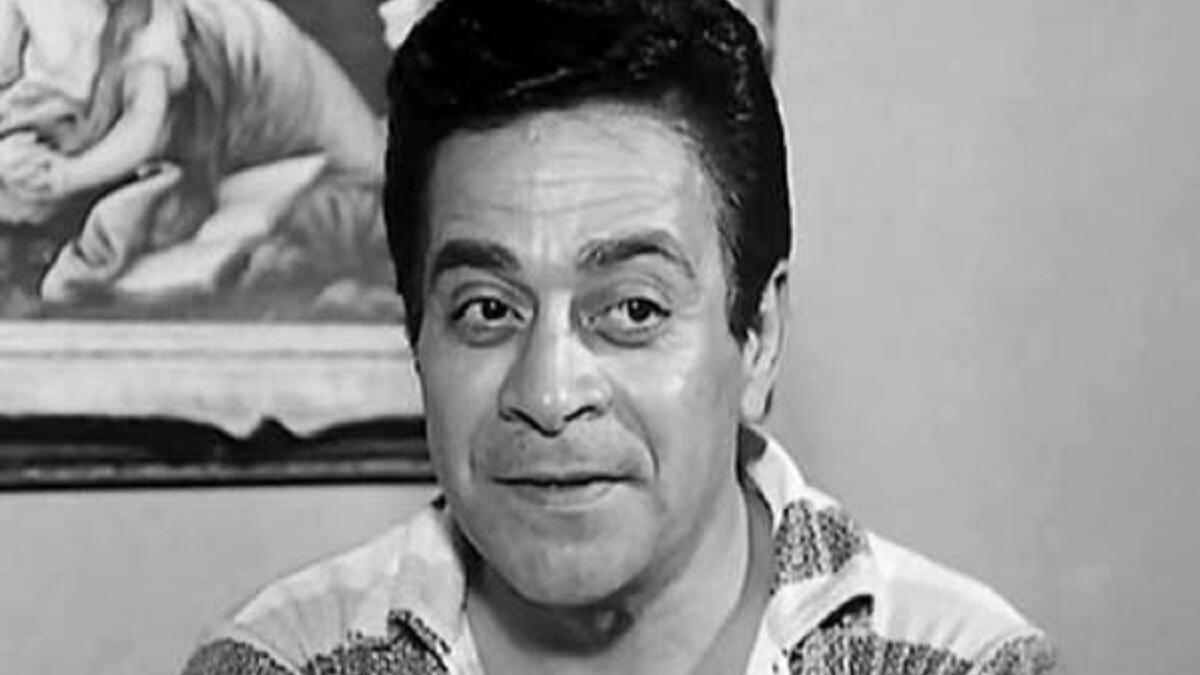 توفيق الدقن:
توفي وله أكثر من 75 فيلمًا، اشتهر بأدوار الشر وإن لم يخل أداءه من خفه ظل، وكان ناجحًا في أدوار اللص والبلطجي والسكير إلى درجة أن بسطاء الناس كانوا يصدقونه فيما يفعله ويكرهونه بسبب تلك الأدوار.