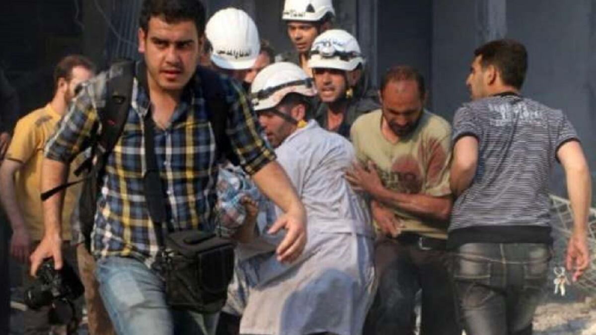 الشاب السوري زين الرفاعي الذي حصل تكريم عالمي بحصوله على جائزة"روري باك"البريطانية كأفضل مصور مستقل للفيديو عن فئة الأخبار. وأهدى الرفاعي الذي يعيش في تركيا الجائزة الى المعتقلين في سجون النظام السوري