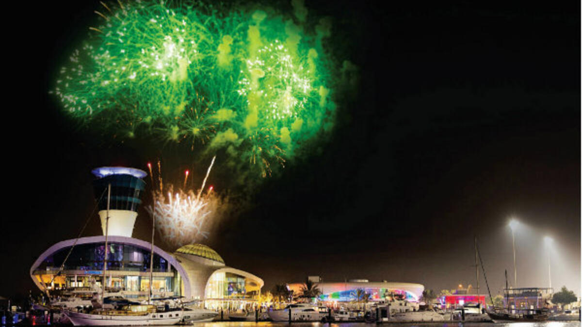 وفي أبوظبي تحتفل جزيرة ياس باليوم الوطني السعودي، وذلك بإطلاق عرض خاص للألعاب النارية في ياس مارينا، يوم الأحد الموافق 23 سبتمبر، ويبدأ العرض في تمام الساعة 8:00 مساءً.