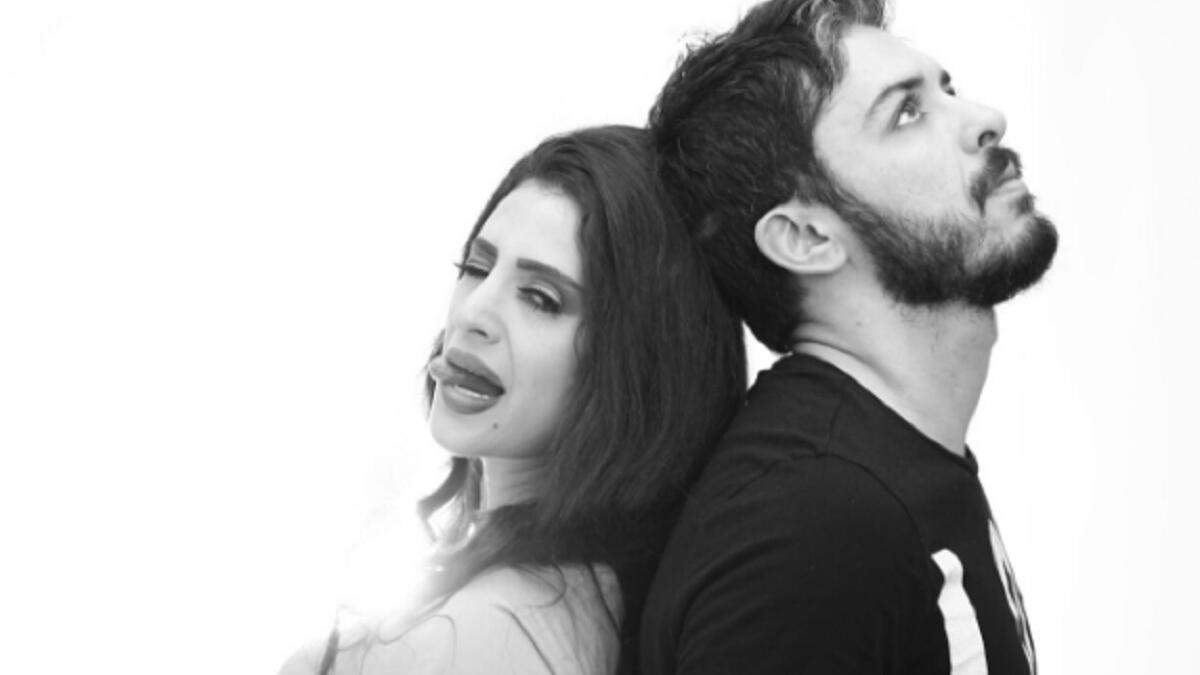 وفاء قمر وهيثم محمد: 
وفي مفاجأة جديدة، أعلن الثنائي الفنانة الشابة وفاء قمر، والفنان هيثم محمد، خبر ارتباطهما بعد قصة حب بينهما منذ دراستهما في المعهد العالي للفنون المسرحية، وتكللت في النهاية بالزواج.