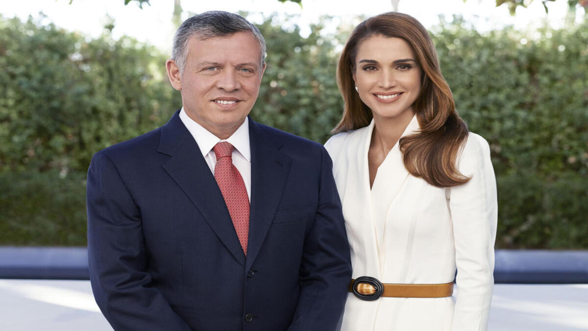 الملكة رانيا: درست رانيا في المدرسة البريطانية في الكويت، وحصلت على شهادة إدارة أعمال من الجامعة الأمريكية في القاهرة، عملت في سيتي بنك وشركة أبل في الأردن. وتزوجت الملك عبد الله الثاني عام 1993 قبل توليه العرش.