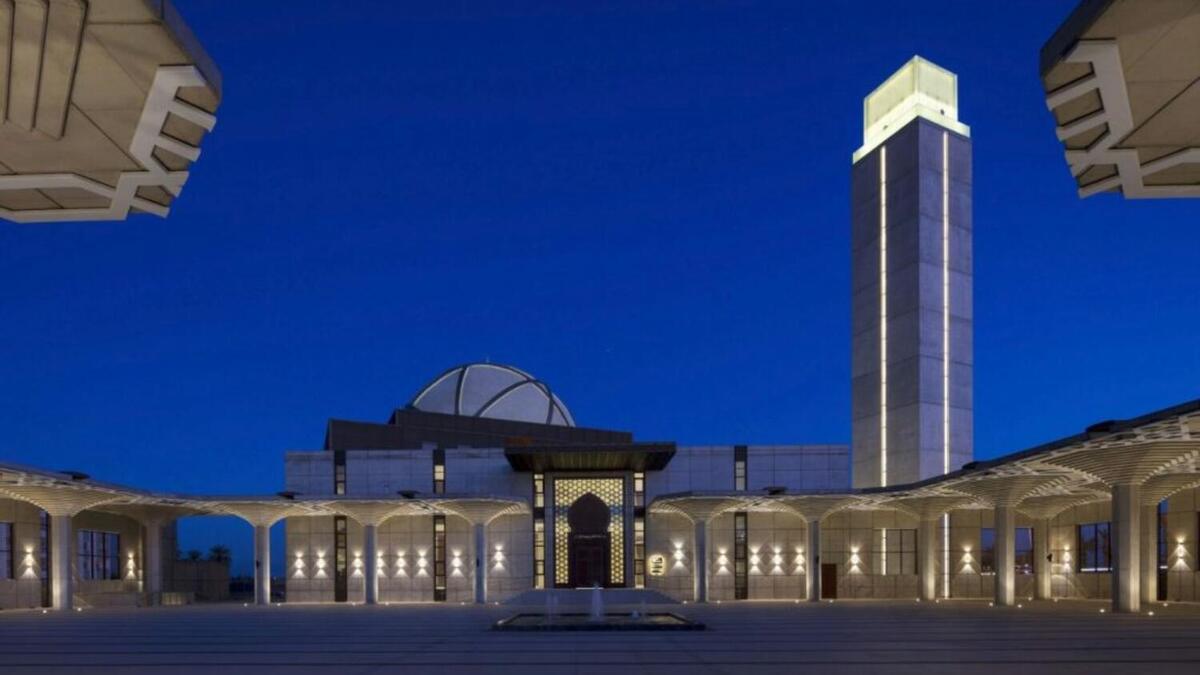 مسجد توسيالي وهران  الموقع: وهران-الجزائر المعماري: Bakırküre Architects السنة: 2018 المساحة: 12000 م2